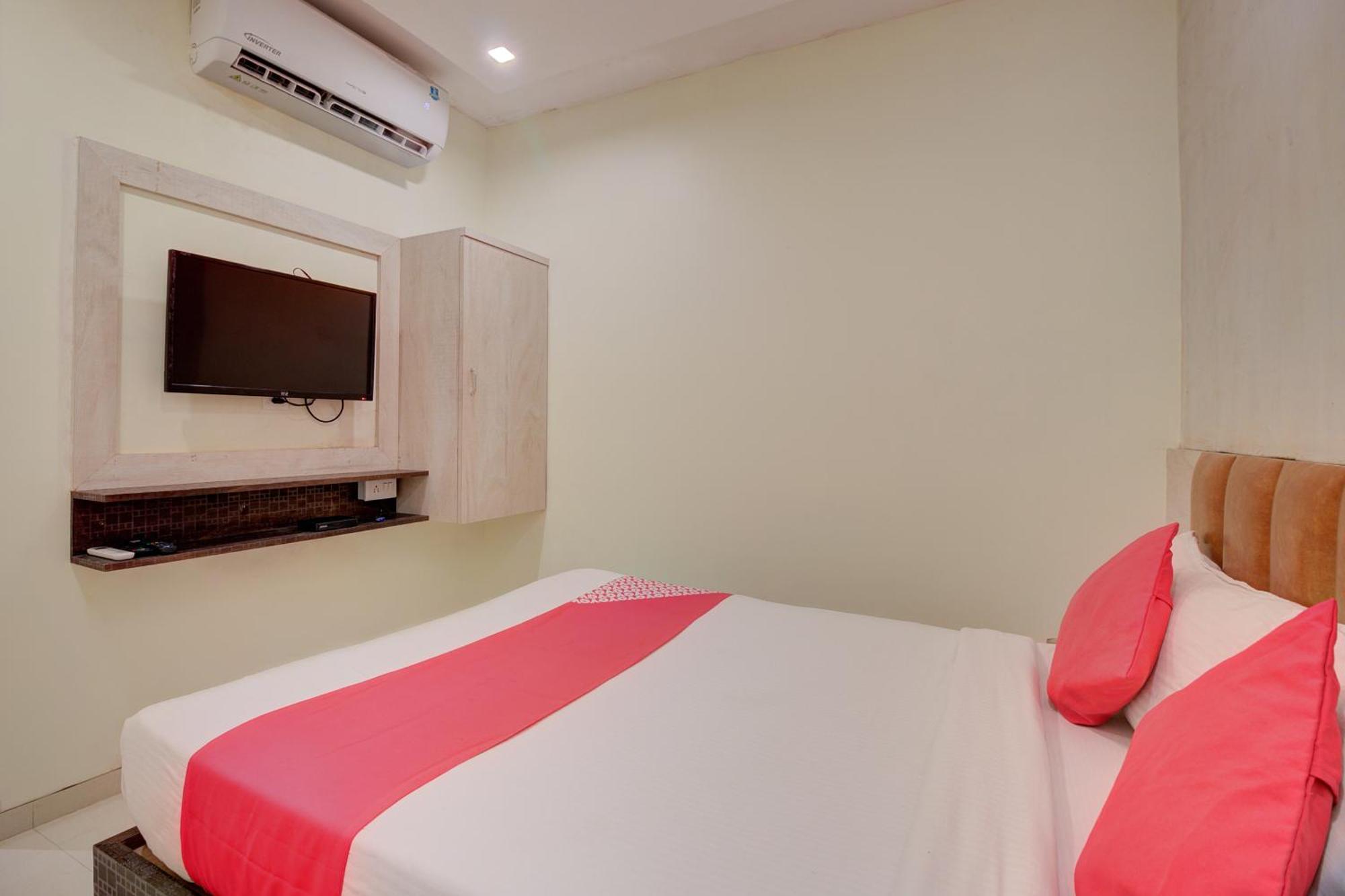Hotel O Royal Orbit ムンバイ エクステリア 写真
