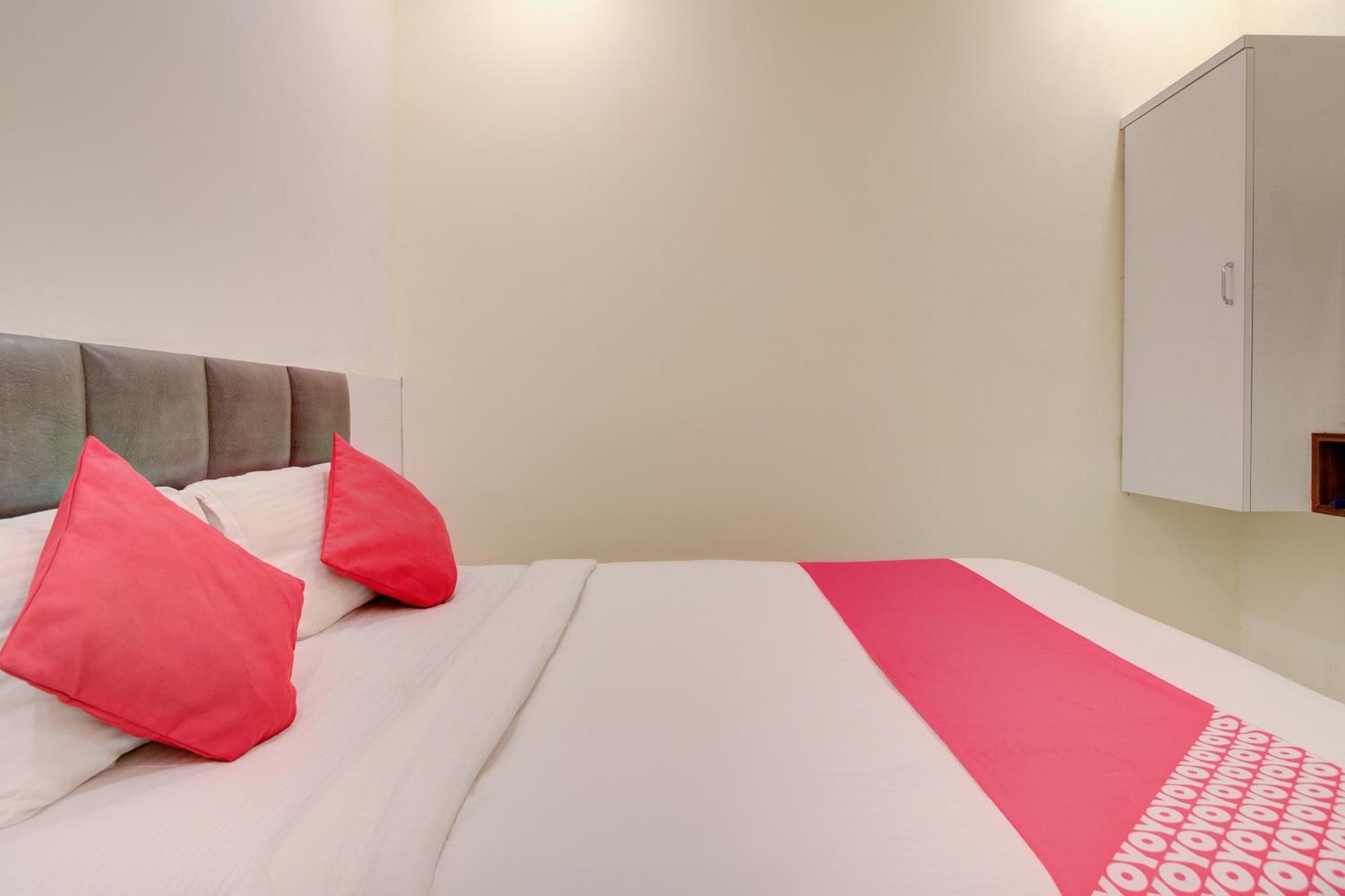 Hotel O Royal Orbit ムンバイ エクステリア 写真